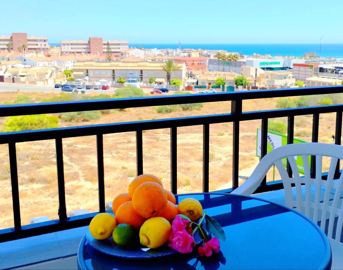 Studio With Terrace And Pool Torrevieja Extérieur photo