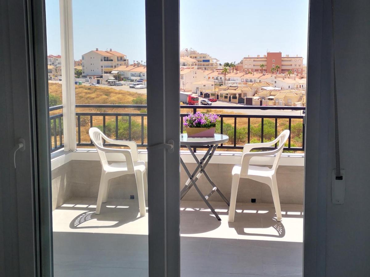 Studio With Terrace And Pool Torrevieja Extérieur photo
